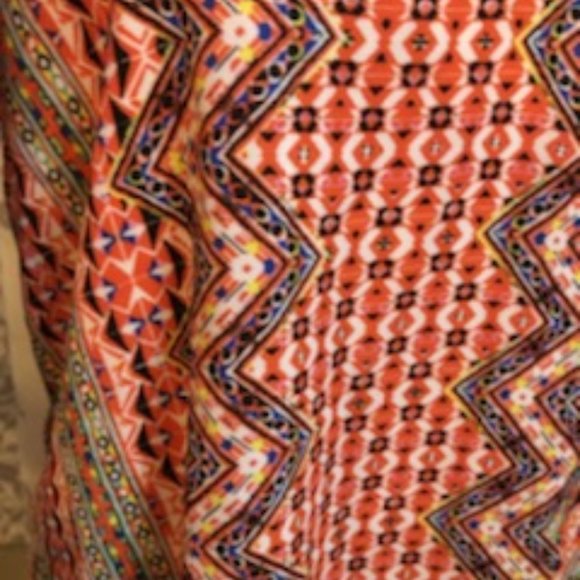 Silvergate Multi Color Cold Shoulder Dress - SML - Picture 3 of 8